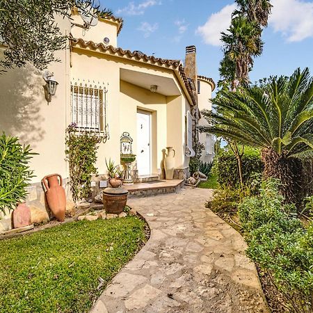 Beautiful Home In Oliva With Kitchen מראה חיצוני תמונה