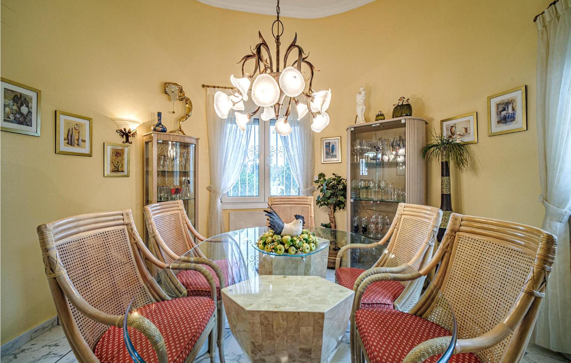 Beautiful Home In Oliva With Kitchen מראה חיצוני תמונה
